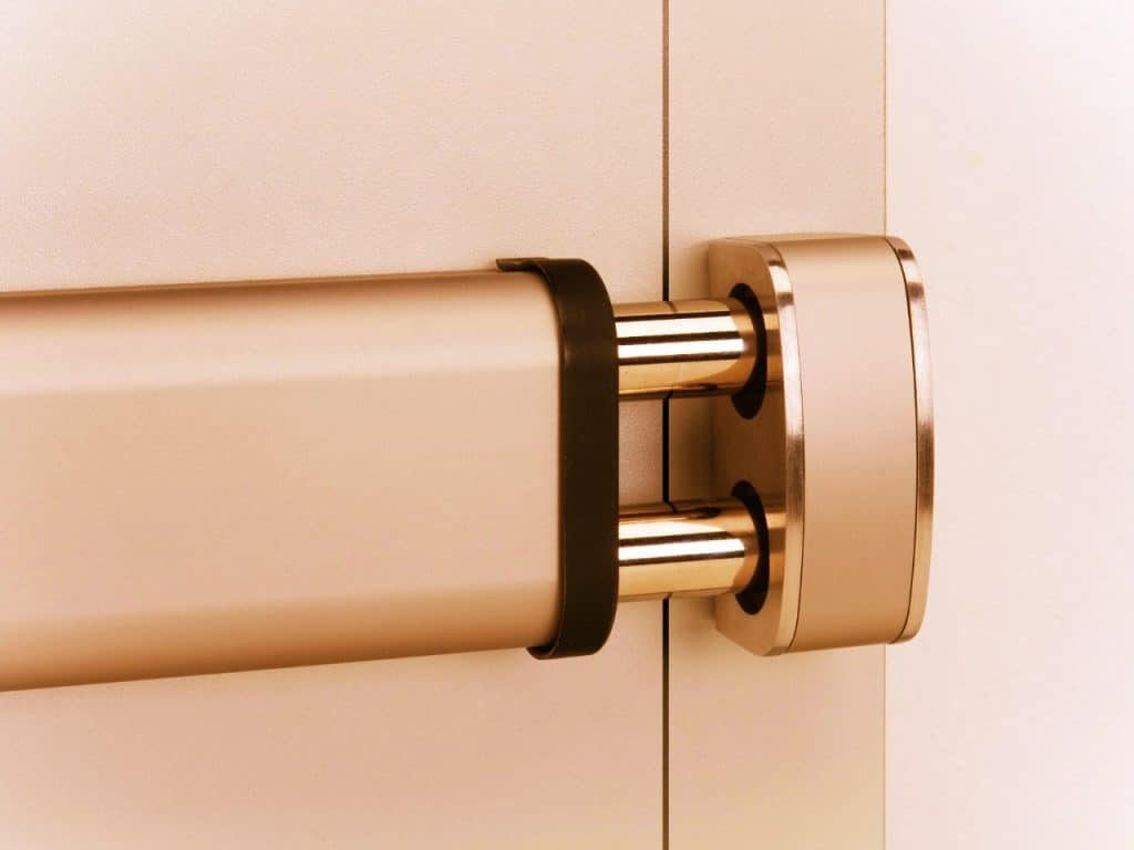 Door bar